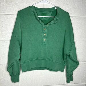 < American Eagle Outfitters Green Cropped Sweatshirt >
